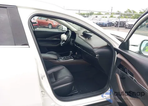 2021 Mazda Cx-30 Premium z USA, uszkodzony, nr VIN 3MVDMBDL0MM212498